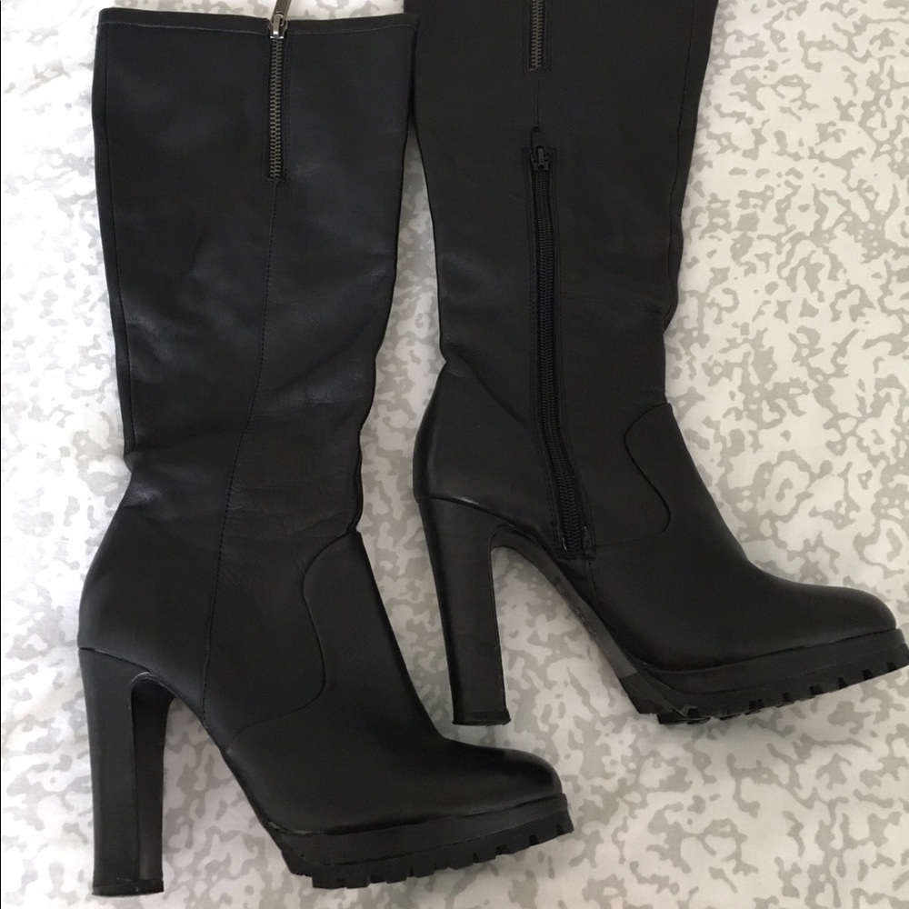 Genuine leather 4" boots in black